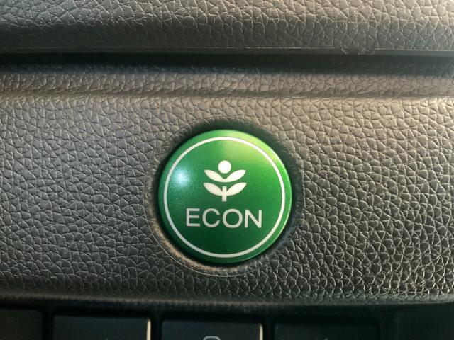 フィットハイブリッド Ｓ　ホンダセンシング　インターナビ（ＣＤ・ＤＶＤ・地デジ・ＢＴ）／バックカメラ／ドラレコ／ＥＴＣ／衝突軽減／追従クルコン／誤発進抑制／ＬＫＡＳ／ＬＥＤヘッド・フォグランプ／純正１６インチＡＷ／オートエアコン／キーレス（34枚目）