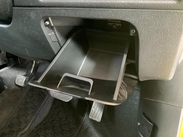 ソリオバンディット ハイブリッドＳＶ　全方位モニター／両側パワスラ／ツートンルーフ／セーフティサポート（ＤＣＢＳ／誤発進抑制／車線逸脱警報／アダプティブクルコン／ＬＥＤヘッド・フォグ／シートヒーター／純正８型ナビ／Ｂｌｕｅｔｏｏｔｈ／（60枚目）