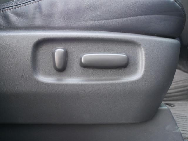 エスティマ アエラス　レザーパッケージ　３列７人乗り／本革シート／パワーシート／快適温熱シート／ＡＬＰＩＮＥ製８型ナビ／ＡＬＰＩＮＥ製フリップダウンモニターＤＶＤ／地デジＴＶ／Ｂｌｕｅｔｏｏｔｈ／モデリスタフロントエアロ／寒冷地仕様／ＥＴＣ（60枚目）