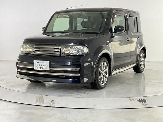 キューブ ライダー　ブラックライン　実走行４００ｋｍ／ＨＩＤヘッド／外装ダーククロームメッキ加飾・ライダー専用エアロバンパー／１６インチ光輝ＡＷ／プラズマクラスター付ＡＡＣ／インテリジェントキー・プッシュスタート／純正ナビ／ＥＴＣ（2枚目）