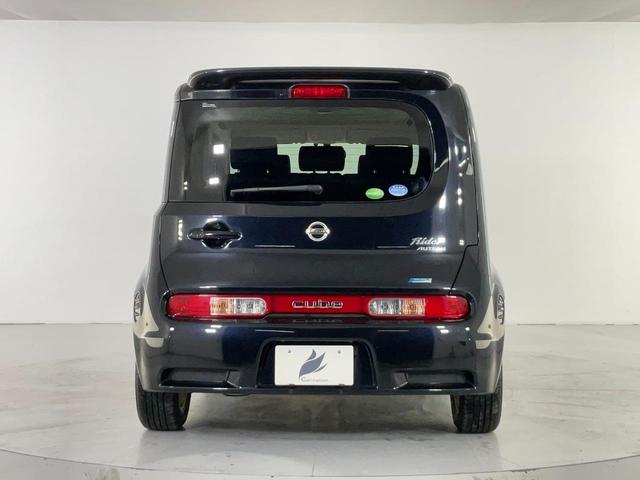 キューブ ライダー　ブラックライン　実走行４００ｋｍ／ＨＩＤヘッド／外装ダーククロームメッキ加飾・ライダー専用エアロバンパー／１６インチ光輝ＡＷ／プラズマクラスター付ＡＡＣ／インテリジェントキー・プッシュスタート／純正ナビ／ＥＴＣ（6枚目）