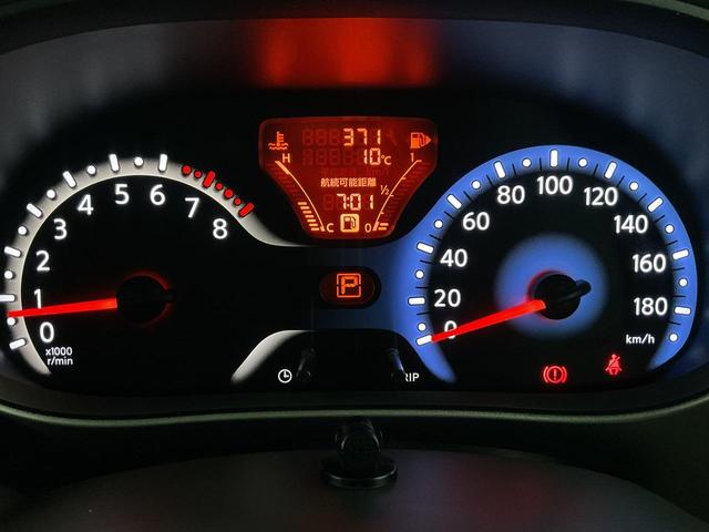 キューブ ライダー　ブラックライン　実走行４００ｋｍ／ＨＩＤヘッド／外装ダーククロームメッキ加飾・ライダー専用エアロバンパー／１６インチ光輝ＡＷ／プラズマクラスター付ＡＡＣ／インテリジェントキー・プッシュスタート／純正ナビ／ＥＴＣ（12枚目）