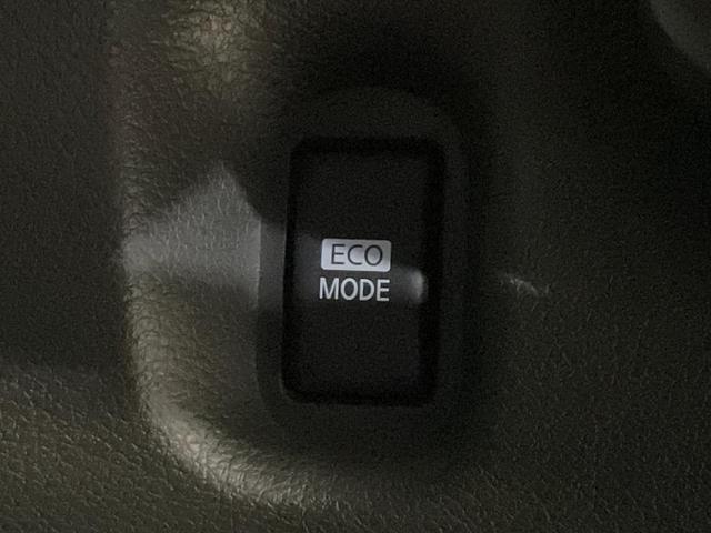 キューブ ライダー　ブラックライン　実走行４００ｋｍ／ＨＩＤヘッド／外装ダーククロームメッキ加飾・ライダー専用エアロバンパー／１６インチ光輝ＡＷ／プラズマクラスター付ＡＡＣ／インテリジェントキー・プッシュスタート／純正ナビ／ＥＴＣ（20枚目）