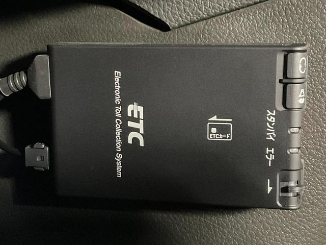 キューブ ライダー　ブラックライン　実走行４００ｋｍ／ＨＩＤヘッド／外装ダーククロームメッキ加飾・ライダー専用エアロバンパー／１６インチ光輝ＡＷ／プラズマクラスター付ＡＡＣ／インテリジェントキー・プッシュスタート／純正ナビ／ＥＴＣ（22枚目）