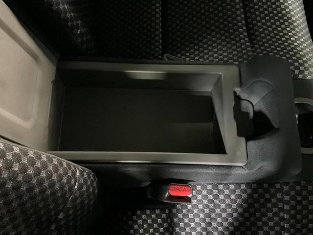 キューブ ライダー　ブラックライン　実走行４００ｋｍ／ＨＩＤヘッド／外装ダーククロームメッキ加飾・ライダー専用エアロバンパー／１６インチ光輝ＡＷ／プラズマクラスター付ＡＡＣ／インテリジェントキー・プッシュスタート／純正ナビ／ＥＴＣ（40枚目）