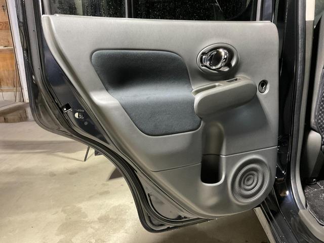 キューブ ライダー　ブラックライン　実走行４００ｋｍ／ＨＩＤヘッド／外装ダーククロームメッキ加飾・ライダー専用エアロバンパー／１６インチ光輝ＡＷ／プラズマクラスター付ＡＡＣ／インテリジェントキー・プッシュスタート／純正ナビ／ＥＴＣ（41枚目）