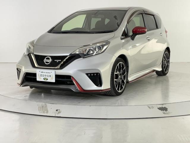 ノート ニスモ S 5速MT/LEDヘッドランプ/NISMO専用エアロバンパー/LEDデイライト/専用ブレーキ・サス・ボディ補強/260kmスケールメーター/アルカンターラステアリング/スポーツシート/純正ナビ/ETC(2枚目)
