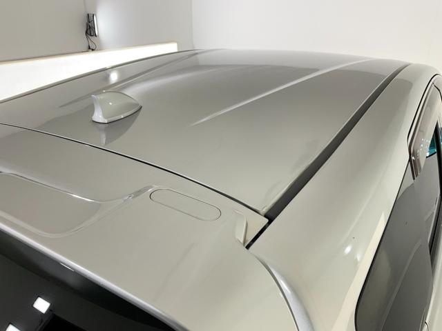 ノート ニスモ S 5速MT/LEDヘッドランプ/NISMO専用エアロバンパー/LEDデイライト/専用ブレーキ・サス・ボディ補強/260kmスケールメーター/アルカンターラステアリング/スポーツシート/純正ナビ/ETC(10枚目)