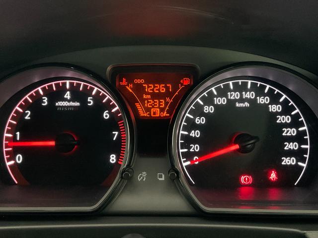 ノート ニスモ S 5速MT/LEDヘッドランプ/NISMO専用エアロバンパー/LEDデイライト/専用ブレーキ・サス・ボディ補強/260kmスケールメーター/アルカンターラステアリング/スポーツシート/純正ナビ/ETC(12枚目)