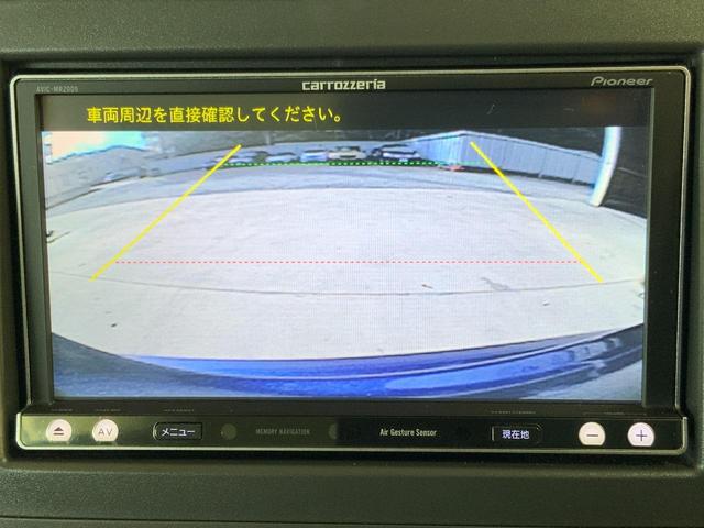 バックカメラ装備。駐車が苦手な方には欠かせません。