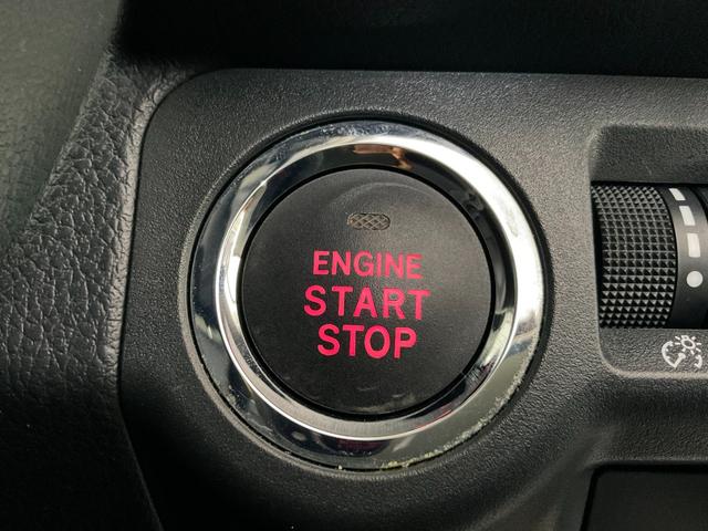 フォレスター ２．０ＸＴ　アイサイト　４ＷＤ／後期Ｄ型／アイサイトｖｅｒ．３／アドバンスドセイフティＰＫＧ／シルバールーフレール／ＬＥＤヘッドランプ・Ｆ・Ｒフォグ／１８インチＡＷ／ハーフレザーシート／Ｐシート／シートヒーター／純正ナビ（28枚目）