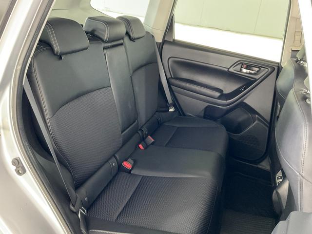 フォレスター ２．０ＸＴ　アイサイト　４ＷＤ／後期Ｄ型／アイサイトｖｅｒ．３／アドバンスドセイフティＰＫＧ／シルバールーフレール／ＬＥＤヘッドランプ・Ｆ・Ｒフォグ／１８インチＡＷ／ハーフレザーシート／Ｐシート／シートヒーター／純正ナビ（54枚目）