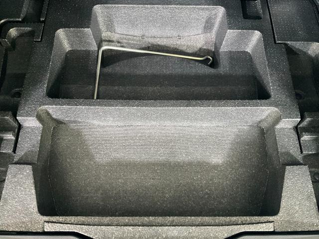 フォレスター ２．０ＸＴ　アイサイト　４ＷＤ／後期Ｄ型／アイサイトｖｅｒ．３／アドバンスドセイフティＰＫＧ／シルバールーフレール／ＬＥＤヘッドランプ・Ｆ・Ｒフォグ／１８インチＡＷ／ハーフレザーシート／Ｐシート／シートヒーター／純正ナビ（75枚目）