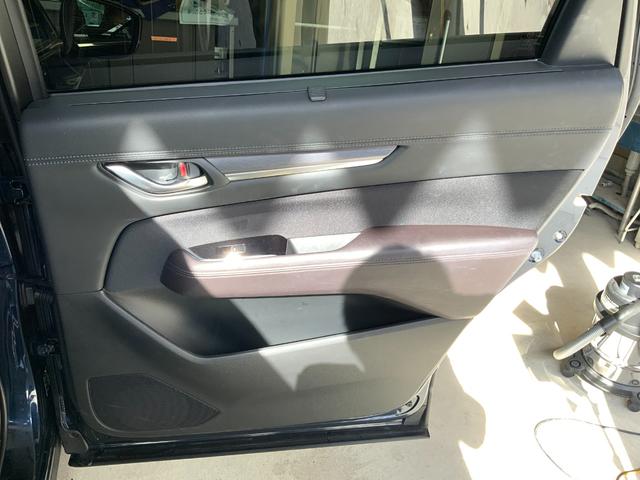 ＣＸ－８ ＸＤプロアクティブ　４ＷＤ／３列６人乗／衝突軽減ブレーキ／ＢＳＭ／前後障害物センサー／クルコン／ＬＫＡ／アダプティブＬＥＤヘッド／ステアヒーター／シートヒーター／メモリー付Ｐシート／３６０度ビュー／マツコネナビ／ＥＴＣ（29枚目）