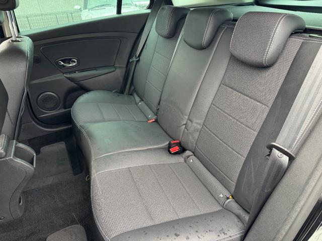 メガーヌエステート ＧＴ　２２０（14枚目）