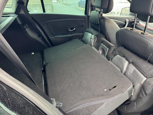 メガーヌエステート ＧＴ　２２０（25枚目）