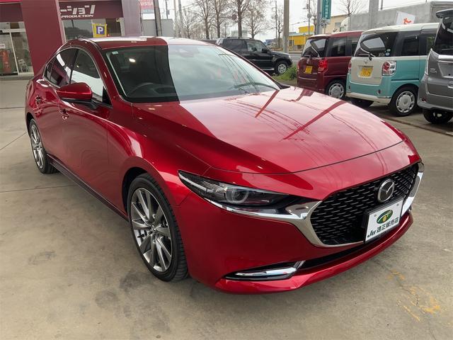 ＭＡＺＤＡ３セダン Ｘ　Ｌパッケージ　マツコネ　全方位カメラ　黒革シート　レーダークルーズ　ＬＥＤ　ＥＴＣ　コーナーセンサー　ＢＳＭ　４ＷＤ　パワーシート　シートメモリー　フルセグ地デジＴＶ　ＨＤＭＩ　シートヒーター　ＣＤ・ＤＶＤ（6枚目）