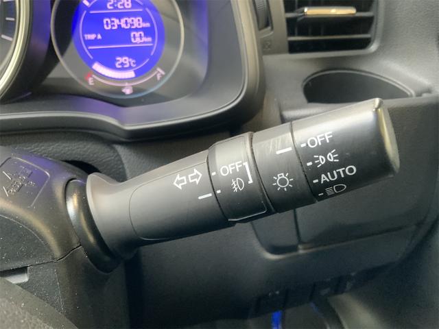 フィット ＲＳ　６ＭＴ　前後ドラレコ　ナビ　バックカメラ　Ｂｌｕｅｔｏｏｔｈ　ＥＴＣ　コーナーセンサー　シティブレーキ　衝突軽減　クルコン　ＬＥＤヘッドライト　スマートキー　プッシュスタート　１６インチＡＷ（36枚目）