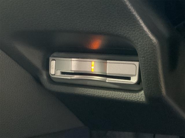 フィット ＲＳ　６ＭＴ　前後ドラレコ　ナビ　バックカメラ　Ｂｌｕｅｔｏｏｔｈ　ＥＴＣ　コーナーセンサー　シティブレーキ　衝突軽減　クルコン　ＬＥＤヘッドライト　スマートキー　プッシュスタート　１６インチＡＷ（40枚目）