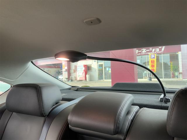 フーガハイブリッド ＶＩＰパッケージ　ドラレコ　セミアニリン革　オットマン　セーフティシールドＰＫＧ　レーダークルーズ　ＨＩＤヘッド　コンフォートサス　シートヒーター・ベンチレーション　ＥＴＣ　パワーシート　読書灯　Ｂｌｕｅｔｏｏｔｈ（54枚目）
