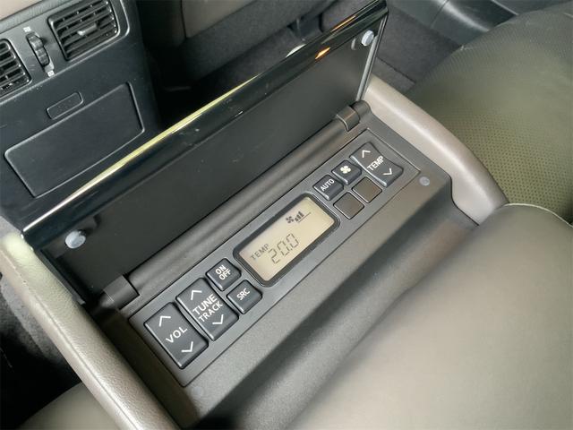 フーガハイブリッド ＶＩＰパッケージ　ドラレコ　セミアニリン革　オットマン　セーフティシールドＰＫＧ　レーダークルーズ　ＨＩＤヘッド　コンフォートサス　シートヒーター・ベンチレーション　ＥＴＣ　パワーシート　読書灯　Ｂｌｕｅｔｏｏｔｈ（56枚目）
