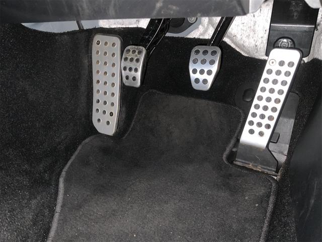 ロードスター Sスペシャルパッケージ 6MT マツコネ LEDヘッド スマートキー レインセンサーワイパー i-ELOOP 革巻きステアリング ステアリングスイッチ トルセンLSD Bluetooth ETC 16インチガンメタAW(35枚目)