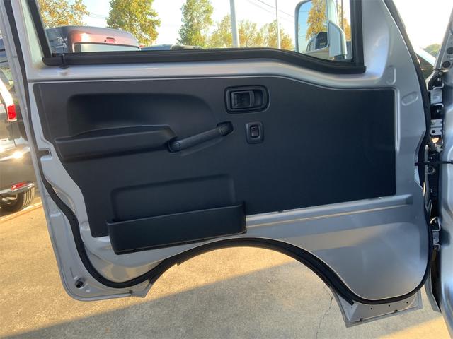 ハイゼットトラック エクストラSAIIIt 5MT 4WD CDオーディオ LEDヘッドライト スマートアシスト3t 衝突軽減 VSC キーレス パワーウインドウ パワードアロック LEDフォグ スーパーデフロック エマージェンシーシグナル(24枚目)