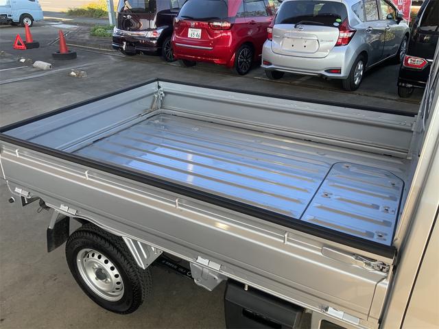 ハイゼットトラック エクストラSAIIIt 5MT 4WD CDオーディオ LEDヘッドライト スマートアシスト3t 衝突軽減 VSC キーレス パワーウインドウ パワードアロック LEDフォグ スーパーデフロック エマージェンシーシグナル(27枚目)