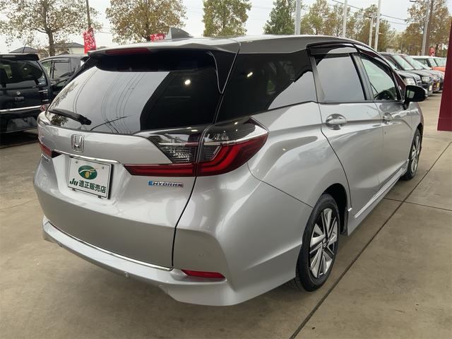 シャトル ハイブリッドＸ　ホンダセンシング　ドラレコ　ナビ　Ｂｌｕｅｔｏｏｔｈ　バックカメラ　ＬＥＤヘッド　スマートキー　プッシュスタート　レーダークルコン　ステアリングスイッチ　シートヒーター　ＬＥＤフォグ　ハーフレザー　ビルトインＥＴＣ（8枚目）