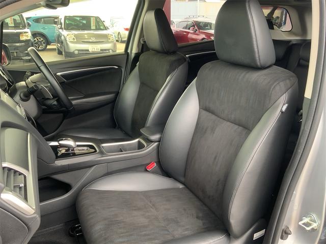 シャトル ハイブリッドＸ　ホンダセンシング　ドラレコ　ナビ　Ｂｌｕｅｔｏｏｔｈ　バックカメラ　ＬＥＤヘッド　スマートキー　プッシュスタート　レーダークルコン　ステアリングスイッチ　シートヒーター　ＬＥＤフォグ　ハーフレザー　ビルトインＥＴＣ（13枚目）