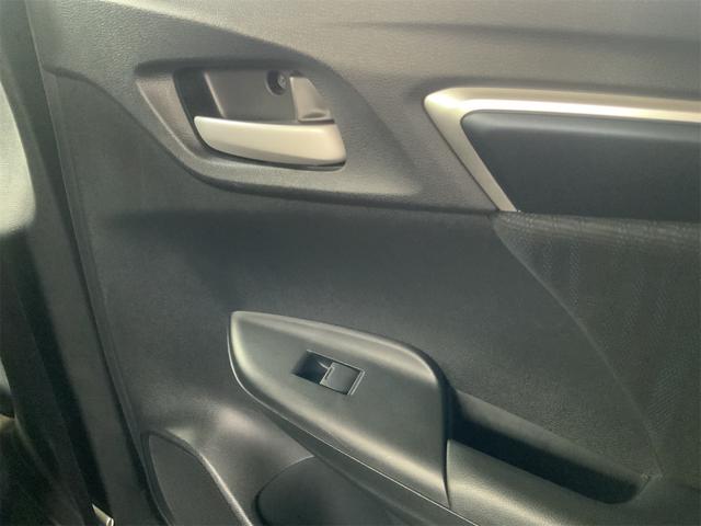 シャトル ハイブリッドＸ　ホンダセンシング　ドラレコ　ナビ　Ｂｌｕｅｔｏｏｔｈ　バックカメラ　ＬＥＤヘッド　スマートキー　プッシュスタート　レーダークルコン　ステアリングスイッチ　シートヒーター　ＬＥＤフォグ　ハーフレザー　ビルトインＥＴＣ（42枚目）