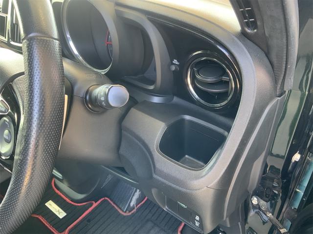 Ｎ－ＯＮＥ モデューロＸ　禁煙車　純正オーディオ　クルコン　ＬＥＤフォグ　１５インチＡＷ　ビルトインＥＴＣ　ハーフレザー　ローダウンサスペンション　ステアリングスイッチ　ＨＩＤ　スマートキー　プッシュスタート　パドルシフト（32枚目）