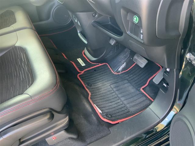 Ｎ－ＯＮＥ モデューロＸ　禁煙車　純正オーディオ　クルコン　ＬＥＤフォグ　１５インチＡＷ　ビルトインＥＴＣ　ハーフレザー　ローダウンサスペンション　ステアリングスイッチ　ＨＩＤ　スマートキー　プッシュスタート　パドルシフト（34枚目）