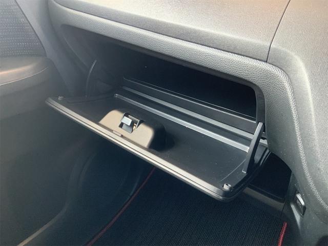 Ｎ－ＯＮＥ モデューロＸ　禁煙車　純正オーディオ　クルコン　ＬＥＤフォグ　１５インチＡＷ　ビルトインＥＴＣ　ハーフレザー　ローダウンサスペンション　ステアリングスイッチ　ＨＩＤ　スマートキー　プッシュスタート　パドルシフト（38枚目）