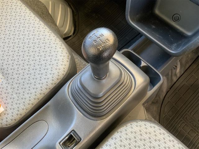 キャリイトラック 農繁スペシャル　強化リアサスペンション　セーフティサポート　５ＭＴ　デフロック　リモコンキー　パワードアロック　パワーウインドウ　デュアルカメラブレーキサポート　車線逸脱警報　ＬＫＡ　オートライト　衝突軽減（11枚目）