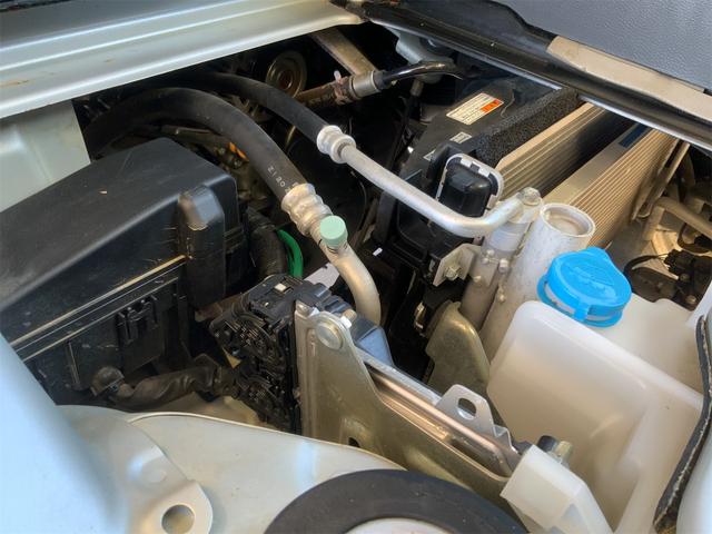 キャリイトラック 農繁スペシャル　強化リアサスペンション　セーフティサポート　５ＭＴ　デフロック　リモコンキー　パワードアロック　パワーウインドウ　デュアルカメラブレーキサポート　車線逸脱警報　ＬＫＡ　オートライト　衝突軽減（17枚目）