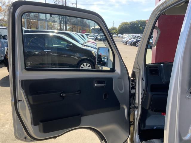 キャリイトラック 農繁スペシャル　強化リアサスペンション　セーフティサポート　５ＭＴ　デフロック　リモコンキー　パワードアロック　パワーウインドウ　デュアルカメラブレーキサポート　車線逸脱警報　ＬＫＡ　オートライト　衝突軽減（39枚目）