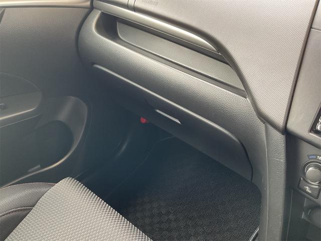 スイフトスポーツ ベースグレード ナビ HIDヘッド ワンセグTV クルコン CD・DVD プライバシーガラス 17インチAW スマートキー プッシュスタート イモビライザー スポーツシート ステアリングスイッチ フォグライト(41枚目)