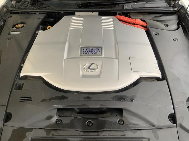 ＬＳ ＬＳ６００ｈ　バージョンＬ　サンルーフ　エアサスコントローラー　ナイトビュー付プリクラッシュセーフティ　ＬＫＡ　ＢＳＭ　ステアリングヒーター　後期　２０インチＡＷ　セミアニリン革シート　Ｂｌｕｅｔｏｏｔｈ　後席マッサージ　ＥＴＣ（17枚目）