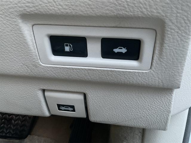 ＬＳ ＬＳ６００ｈ　バージョンＬ　サンルーフ　エアサスコントローラー　ナイトビュー付プリクラッシュセーフティ　ＬＫＡ　ＢＳＭ　ステアリングヒーター　後期　２０インチＡＷ　セミアニリン革シート　Ｂｌｕｅｔｏｏｔｈ　後席マッサージ　ＥＴＣ（45枚目）