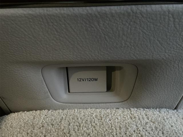 ＬＳ ＬＳ６００ｈ　バージョンＬ　サンルーフ　エアサスコントローラー　ナイトビュー付プリクラッシュセーフティ　ＬＫＡ　ＢＳＭ　ステアリングヒーター　後期　２０インチＡＷ　セミアニリン革シート　Ｂｌｕｅｔｏｏｔｈ　後席マッサージ　ＥＴＣ（60枚目）