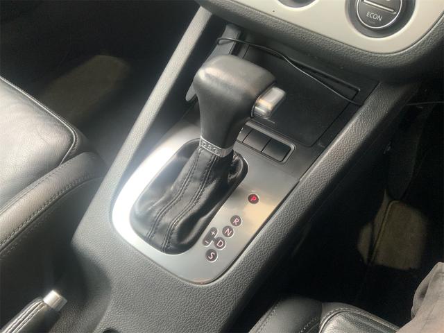 イオス ２．０Ｔ　１オーナー　記録簿Ｒ０６有　ドラレコ　タイミングベルト・ウォーターポンプ交換済　６速ＤＳＧ　ナビ　バックカメラ　Ｂｌｕｅｔｏｏｔｈ　ＥＴＣ　黒革シート　シートヒーター　電動オープン　　ガラスルーフ（11枚目）