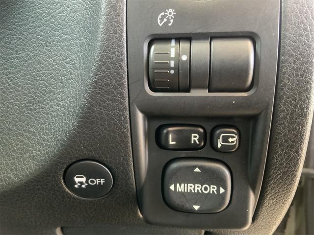 エクシーガクロスオーバー７ 　１オーナー　ドラレコ　ＥＴＣ２・０　ナビ　バックカメラ　パワーシート　シートヒーター　スマートキー　プッシュスタート　ＨＩＤヘッド　１７インチＡＷ　レーダークルーズ　７人乗　ルーフレール（37枚目）