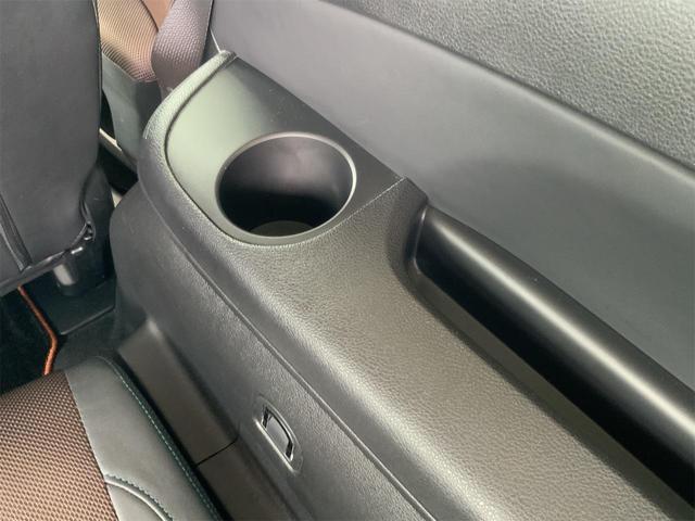 エクシーガクロスオーバー７ 　１オーナー　ドラレコ　ＥＴＣ２・０　ナビ　バックカメラ　パワーシート　シートヒーター　スマートキー　プッシュスタート　ＨＩＤヘッド　１７インチＡＷ　レーダークルーズ　７人乗　ルーフレール（51枚目）