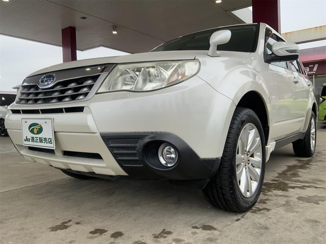 フォレスター ２．０ＸＳ　前後ドラレコ　ナビ　Ｂｌｕｅｔｏｏｔｈ　バックカメラ　ＥＴＣ　シートヒーター　パワーシート　コーナーセンサー　クルーズコントロール　１７インチＡＷ　ステアリングスイッチ　ＨＩＤヘッド　ＳＤ（7枚目）