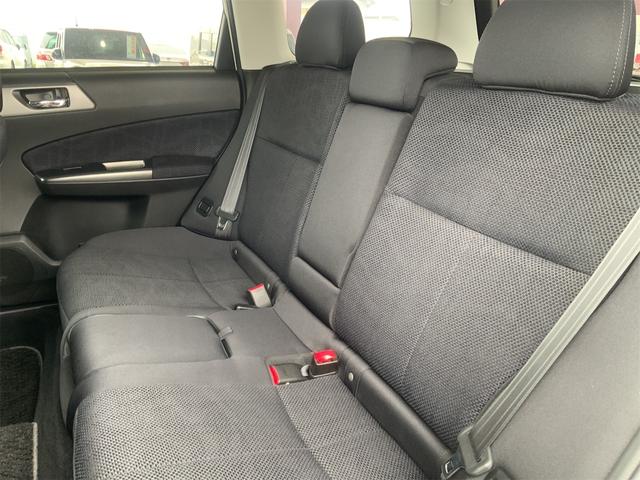 フォレスター ２．０ＸＳ　前後ドラレコ　ナビ　Ｂｌｕｅｔｏｏｔｈ　バックカメラ　ＥＴＣ　シートヒーター　パワーシート　コーナーセンサー　クルーズコントロール　１７インチＡＷ　ステアリングスイッチ　ＨＩＤヘッド　ＳＤ（14枚目）