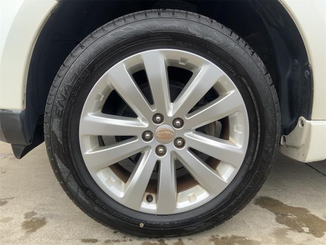 フォレスター ２．０ＸＳ　前後ドラレコ　ナビ　Ｂｌｕｅｔｏｏｔｈ　バックカメラ　ＥＴＣ　シートヒーター　パワーシート　コーナーセンサー　クルーズコントロール　１７インチＡＷ　ステアリングスイッチ　ＨＩＤヘッド　ＳＤ（19枚目）