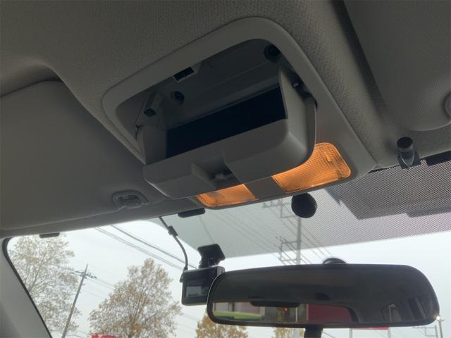 フォレスター ２．０ＸＳ　前後ドラレコ　ナビ　Ｂｌｕｅｔｏｏｔｈ　バックカメラ　ＥＴＣ　シートヒーター　パワーシート　コーナーセンサー　クルーズコントロール　１７インチＡＷ　ステアリングスイッチ　ＨＩＤヘッド　ＳＤ（45枚目）