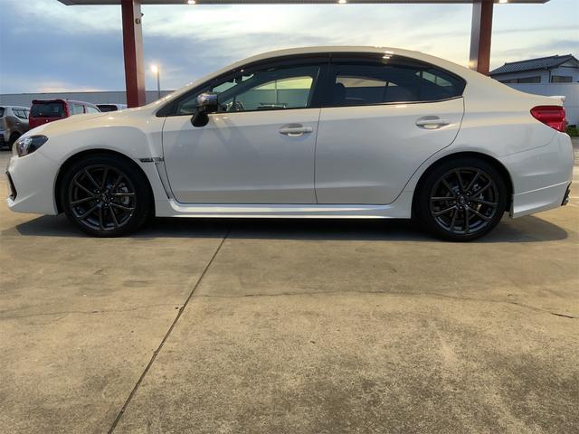 ＷＲＸ Ｓ４ ２．０ＧＴ－Ｓアイサイト　サンルーフ　ブラック革シート　セイフティプラス　ＢＩＬＳＴＥＩＮ　パワーシート　ナビ　Ｂｌｕｅｔｏｏｔｈ　バックカメラ　パワーシート　シートヒーター　ＬＥＤヘッド　１８インチＡＷ　スマートキー（5枚目）