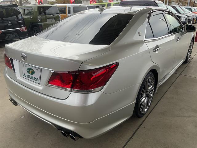 クラウン アスリートＧ　ムーンルーフ　モデリスタエアロ　黒革シート　シートヒーター・ベンチレーション　ナビ　バックカメラ　パワーシート　ＨＩＤヘッド　イージークローザー　ＬＥＤフォグ　１８インチＡＷ　ＥＴＣ　１０スピーカー（8枚目）